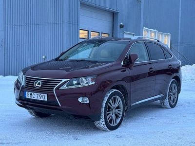 Röd Begagnad 2013 Lexus RX450h SUV | 169 000 kr (Marknadspris)