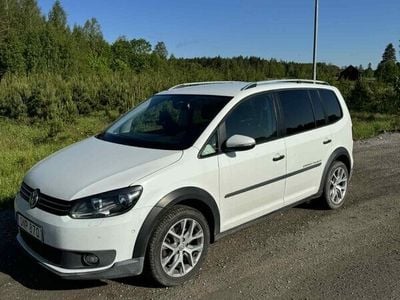 VW Touran Cross