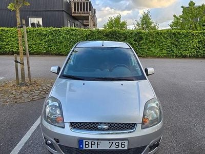 Begagnad 2008 Ford Fiesta Halvkombi | 20 000 kr (Marknadspris)