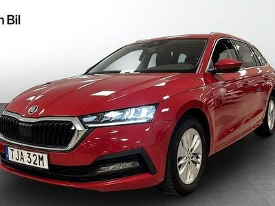 Velvet red metallic Begagnad 2023 Skoda Octavia Ambition Kombi | 289 900 kr (Marknadspris)