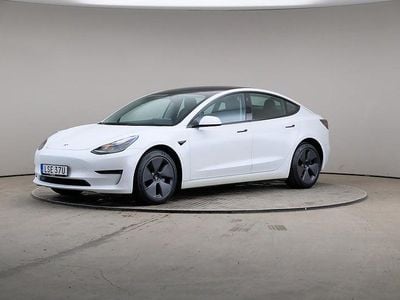 Begagnad Tesla Model 3 323 kW (440 HK) 2022 Vit Sedan