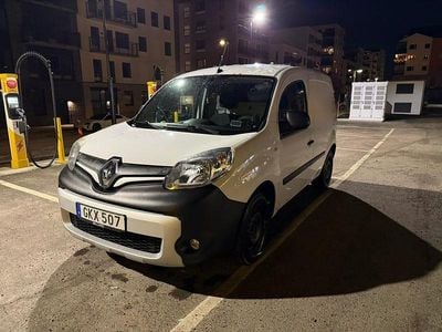 Begagnad Renault Kangoo 75 HK (55 kW) 2014 Vit Minibuss