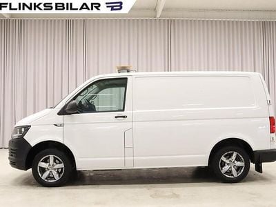 Vit Begagnad 2018 VW Transporter Van | 278 750 kr