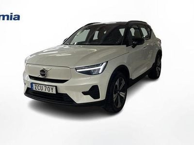 Vit Begagnad 2022 Volvo XC40 Core SUV | 319 900 kr