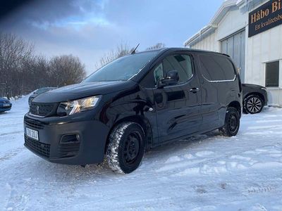 Begagnad Peugeot Partner 102 HK (75 kW) 2021 Minibuss