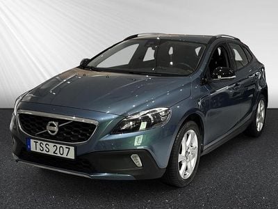 Blå Begagnad 2014 Volvo V40 CC Business Edition Kombi | 149 000 kr (Marknadspris)