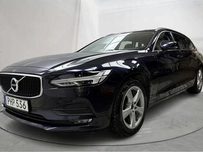 Mörkblå Begagnad 2017 Volvo V90 Kombi | 169 000 kr (Marknadspris)