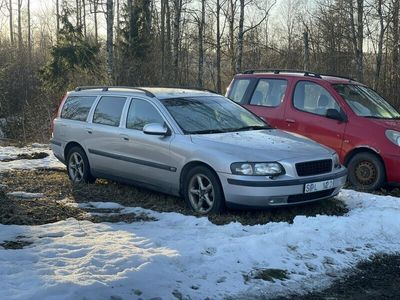 begagnad Volvo V70 2.4