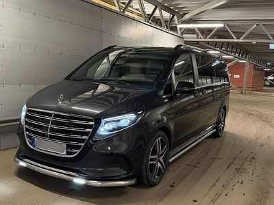 Begagnad Mercedes V300 AMG 237 HK (174 kW) 2024 Mörkgrå Minibuss