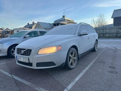 Silver Begagnad 2008 Volvo V70 Kombi | 27 500 kr