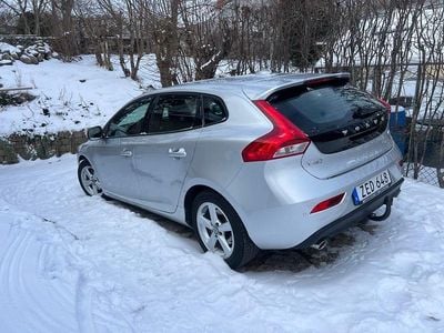 Begagnad Volvo V40 152 HK (111 kW) 2018