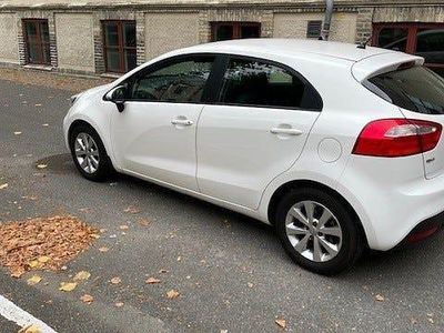 Begagnad 2011 Kia Rio Halvkombi | 105 000 kr
