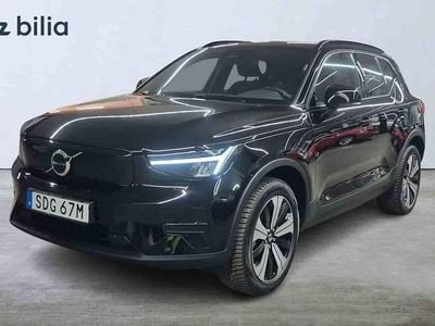 Svart Begagnad 2023 Volvo XC40 SUV | 364 000 kr