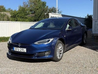 Blå Begagnad 2019 Tesla Model S Performance Halvkombi | 400 000 kr (Marknadspris)