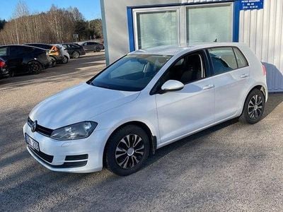 Vit Begagnad 2014 VW Golf VII | 89 000 kr (Marknadspris)