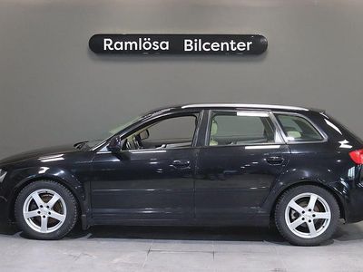 Begagnad Audi A3 Sportback Attraction 105 HK (77 kW) 2008 Svart Halvkombi