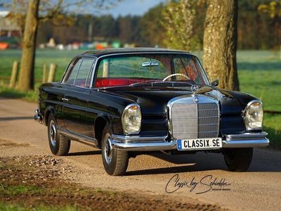 begagnad Mercedes W111 220SE Coupe classix.se