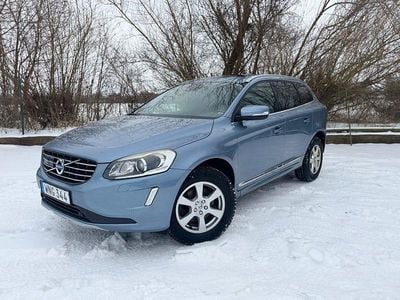 Ljusblå Begagnad 2016 Volvo XC60 Standard SUV | 188 000 kr (Lite dyr)