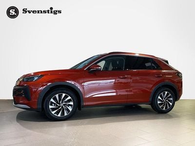 Röd Ny 2026 VW T-Roc SUV | 389 000 kr (Marknadspris)