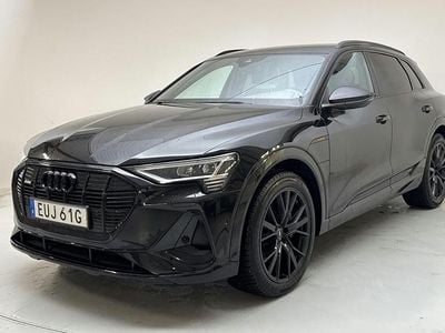 Svart Begagnad 2023 Audi e-tron S-Line SUV | 399 000 kr (Marknadspris)