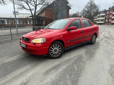 begagnad Opel Astra Sedan 1.6