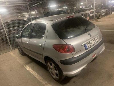 Begagnad 2003 Peugeot 206 Halvkombi | 28 000 kr (Lite dyr)