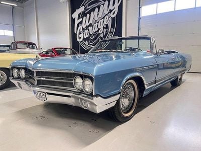 Blåmetallic Begagnad 1965 Buick Electra 225 Cab | 289 000 kr