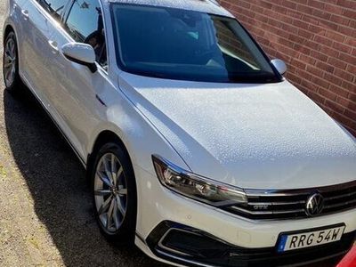 begagnad VW Passat Sportscombi GTE, Executive, Panorama, Cockpit, Nav