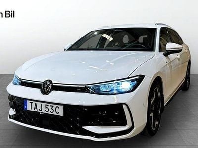 Pure white Begagnad 2025 VW Passat R-line Kombi | 419 500 kr (Lite dyr)