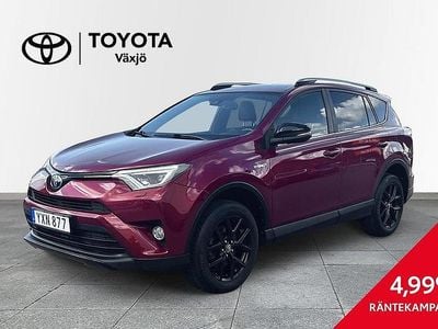 Röd Begagnad 2017 Toyota RAV4 Hybrid Edition SUV | 229 000 kr (Marknadspris)