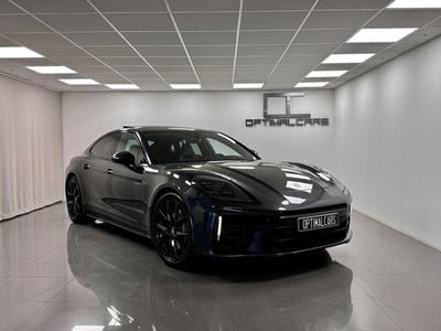 Porsche Panamera 4