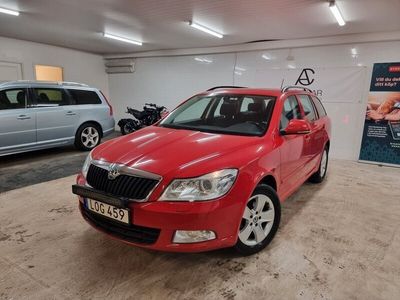 Begagnad Skoda Octavia Elegance 102 HK (75 kW) 2011 Röd Kombi