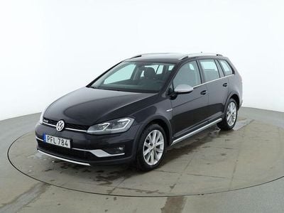 Svart Begagnad 2017 VW Golf VII Kombi | 194 000 kr (Marknadspris)