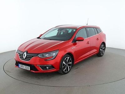 Begagnad Renault Mégane GrandTour Bose Edition 140 HK (102 kW) 2018 Röd Kombi