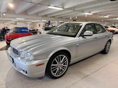 Grå (gråmetallic) Begagnad 2008 Jaguar XJ Sedan | 89 799 kr