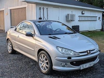 Begagnad 2002 Peugeot 206 CC Cab | 15 000 kr (Marknadspris)