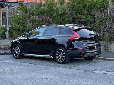 Begagnad Volvo V40 CC Pro 152 HK (111 kW) 2019 Kombi