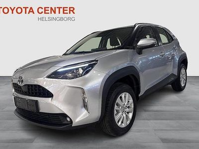 Silver Ny 2025 Toyota Yaris Cross Active SUV | 301 800 kr (Marknadspris)