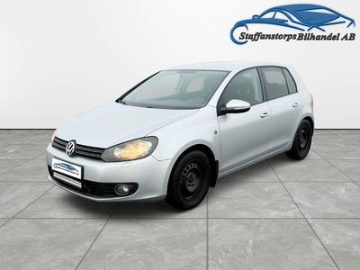 Silver Begagnad 2011 VW Golf VI Halvkombi | 59 900 kr (Marknadspris)