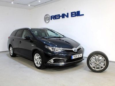 Begagnad Toyota Auris Touring Sports Executive 136 HK (100 kW) 2017 Mörkblå Kombi