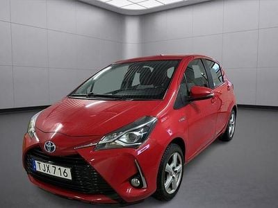 Röd Begagnad 2018 Toyota Yaris Hybrid Active Halvkombi | 124 500 kr (Bra pris)