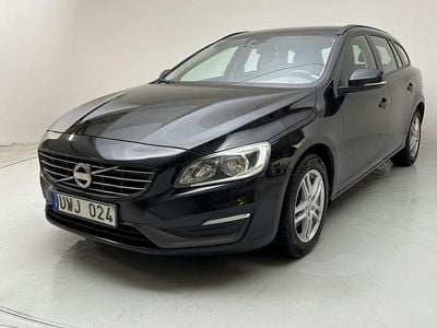 Svart Begagnad 2014 Volvo V60 Kinetic Kombi | 121 000 kr (Marknadspris)