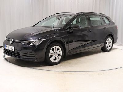 begagnad VW Golf VIII Sportscombi Life 2.0 TDI 115 hk Drag Nav Värmare