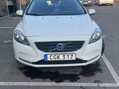 Begagnad Volvo V40 120 HK (88 kW) 2014