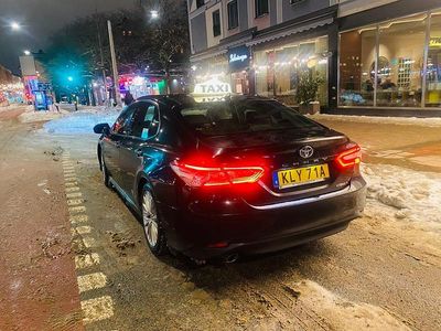 Begagnad 2020 Toyota Camry Hybrid Sedan | 179 000 kr