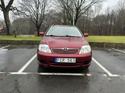 begagnad Toyota Corolla CorollaKombi 1.6 VVT-i VÄLVÅRDAD!