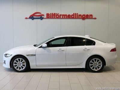 Vit samma som bilen Begagnad 2018 Jaguar XE R-Sport Sedan | 189 900 kr (Bra pris)