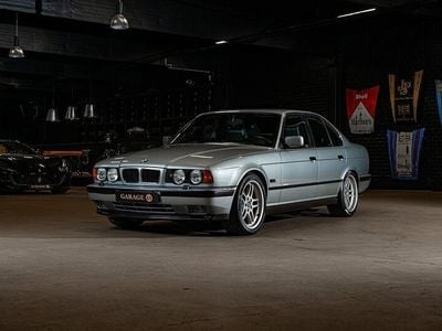 Grå Begagnad 1995 BMW M5 Sedan | 869 555 kr