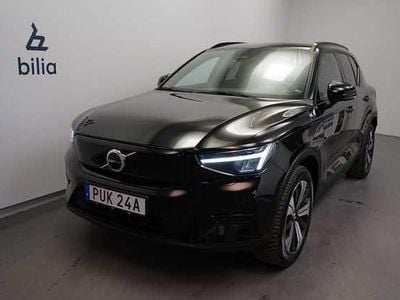 Svart Begagnad 2022 Volvo XC40 Core SUV | 324 500 kr