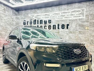 begagnad Ford Explorer Plug-In Hybrid ST-Line 7-Sits Full-utr 3956kr